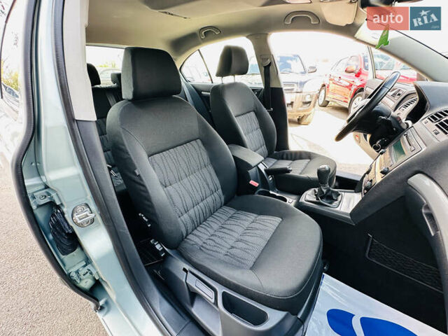 Красный Шкода Октавия, объемом двигателя 1.4 л и пробегом 168 тыс. км за 8400 $, фото 36 на Automoto.ua