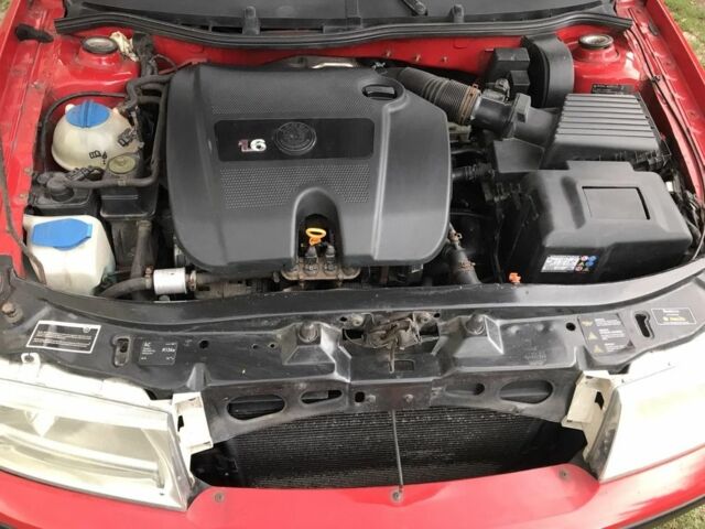 Красный Шкода Октавия, объемом двигателя 1.6 л и пробегом 234 тыс. км за 5300 $, фото 7 на Automoto.ua