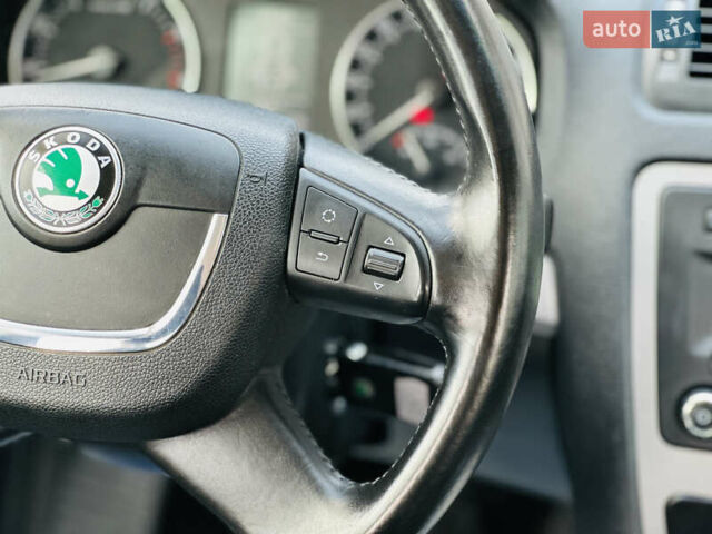 Красный Шкода Октавия, объемом двигателя 1.4 л и пробегом 168 тыс. км за 8400 $, фото 25 на Automoto.ua