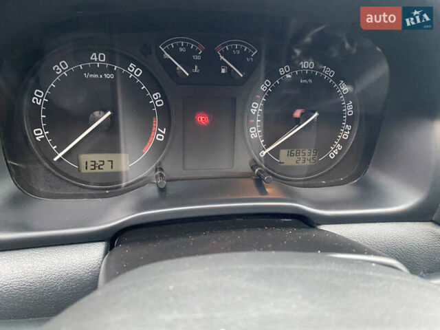 Красный Шкода Октавия, объемом двигателя 1.6 л и пробегом 168 тыс. км за 6200 $, фото 10 на Automoto.ua