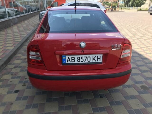 Красный Шкода Октавия, объемом двигателя 1.6 л и пробегом 234 тыс. км за 5300 $, фото 2 на Automoto.ua