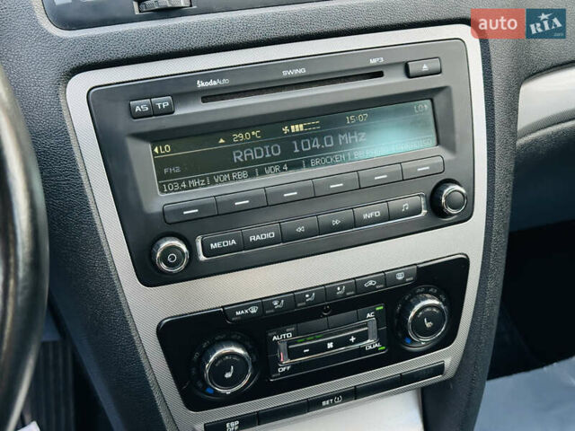 Красный Шкода Октавия, объемом двигателя 1.4 л и пробегом 168 тыс. км за 8400 $, фото 42 на Automoto.ua