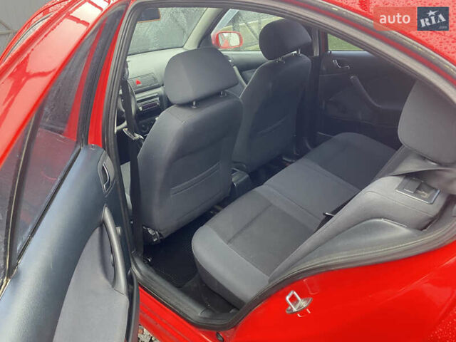 Красный Шкода Октавия, объемом двигателя 1.6 л и пробегом 168 тыс. км за 6200 $, фото 8 на Automoto.ua