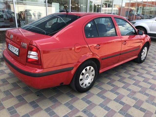 Красный Шкода Октавия, объемом двигателя 1.6 л и пробегом 234 тыс. км за 5300 $, фото 1 на Automoto.ua