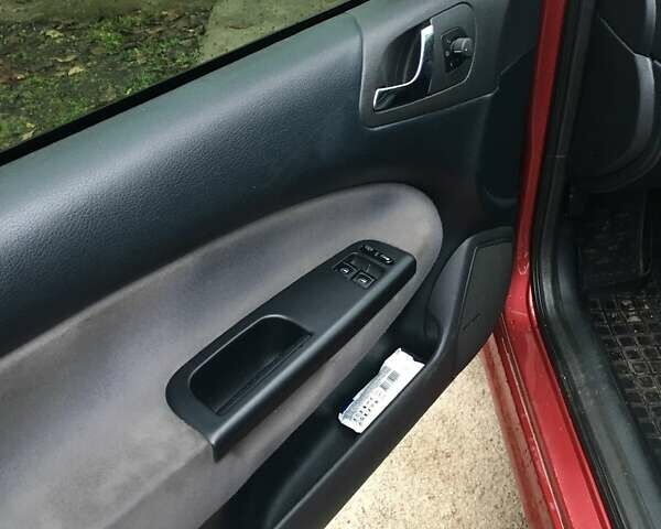 Червоний Шкода Октавія, об'ємом двигуна 1.6 л та пробігом 270 тис. км за 5500 $, фото 2 на Automoto.ua