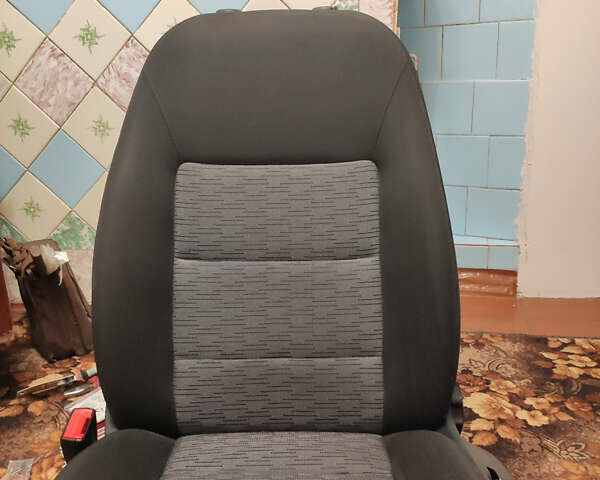 Шкода Октавия 2010 в Киеве на Automoto.ua Красный Шкода Октавия, объемом двигателя 1.8 л и пробегом 143 тыс. км за 7750 $, фото 76 на Automoto.ua