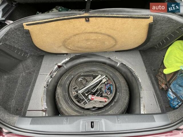 Красный Шкода Октавия, объемом двигателя 1.8 л и пробегом 143 тыс. км за 8000 $, фото 36 на Automoto.ua