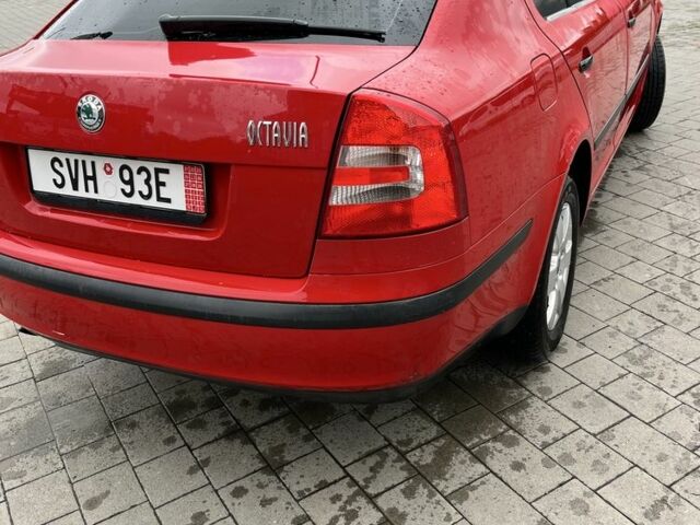 Красный Шкода Октавия, объемом двигателя 1.6 л и пробегом 222 тыс. км за 6100 $, фото 3 на Automoto.ua