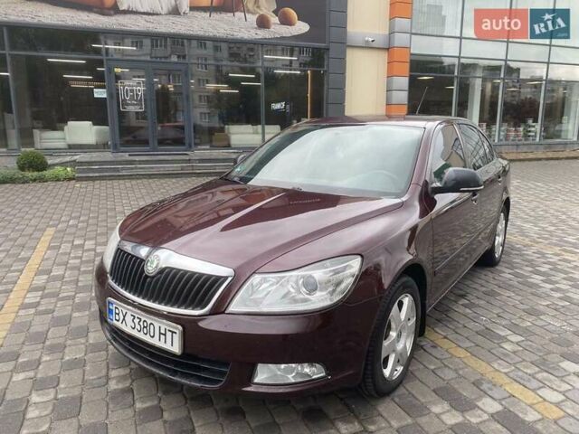 Червоний Шкода Октавія, об'ємом двигуна 1.6 л та пробігом 263 тис. км за 7800 $, фото 4 на Automoto.ua