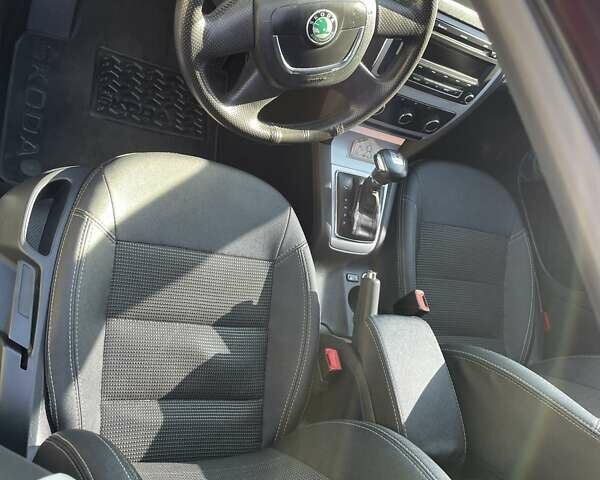 Красный Шкода Октавия, объемом двигателя 1.8 л и пробегом 143 тыс. км за 8000 $, фото 31 на Automoto.ua