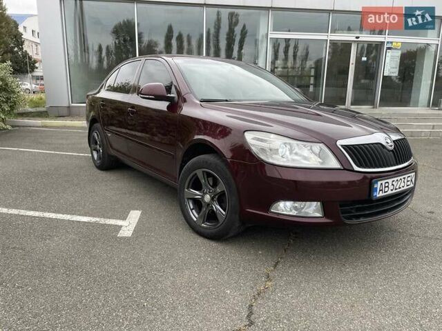 Красный Шкода Октавия, объемом двигателя 1.8 л и пробегом 143 тыс. км за 8000 $, фото 14 на Automoto.ua
