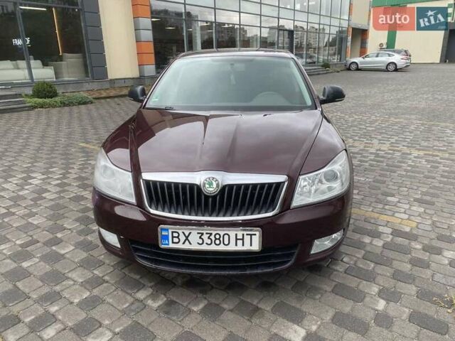 Червоний Шкода Октавія, об'ємом двигуна 1.6 л та пробігом 263 тис. км за 7800 $, фото 2 на Automoto.ua