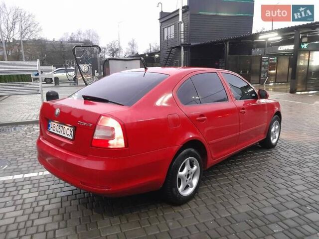 Красный Шкода Октавия, объемом двигателя 1.2 л и пробегом 315 тыс. км за 4999 $, фото 1 на Automoto.ua