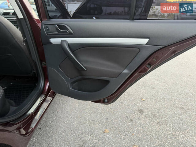 Шкода Октавия 2010 в Киеве на Automoto.ua Красный Шкода Октавия, объемом двигателя 1.8 л и пробегом 143 тыс. км за 7750 $, фото 27 на Automoto.ua