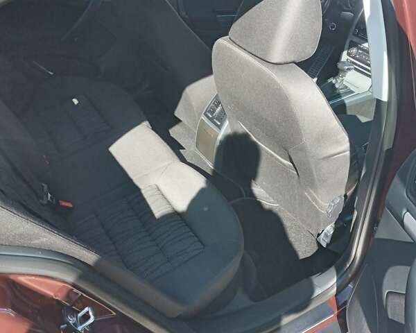 Красный Шкода Октавия, объемом двигателя 1.39 л и пробегом 190 тыс. км за 9800 $, фото 14 на Automoto.ua