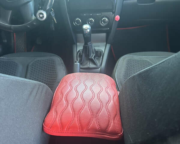 Красный Шкода Октавия, объемом двигателя 1.9 л и пробегом 336 тыс. км за 7600 $, фото 14 на Automoto.ua