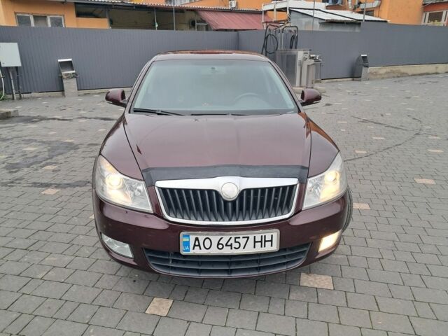 Красный Шкода Октавия, объемом двигателя 1.6 л и пробегом 242 тыс. км за 7300 $, фото 9 на Automoto.ua