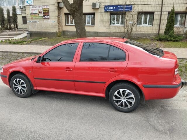 Красный Шкода Октавия, объемом двигателя 1.6 л и пробегом 190 тыс. км за 6300 $, фото 2 на Automoto.ua