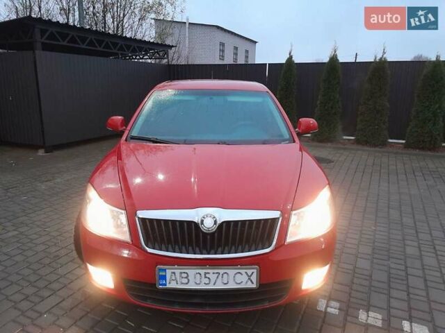 Красный Шкода Октавия, объемом двигателя 1.2 л и пробегом 315 тыс. км за 4999 $, фото 2 на Automoto.ua