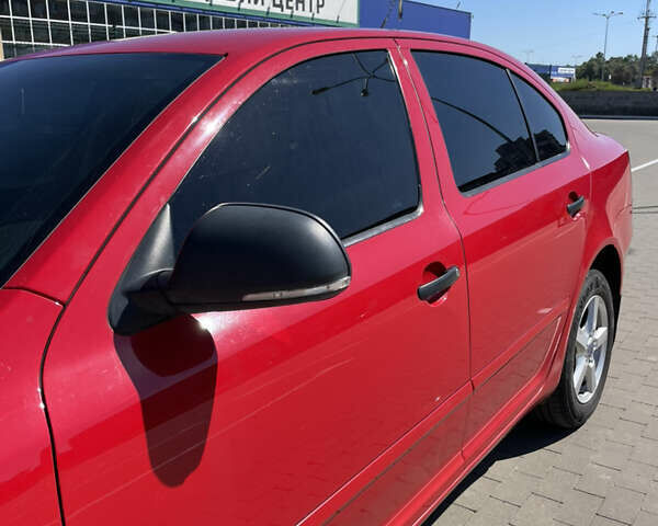 Шкода Октавия 2010 в Лебедине на Automoto.ua Красный Шкода Октавия, объемом двигателя 1.9 л и пробегом 274 тыс. км за 6550 $, фото 2 на Automoto.ua
