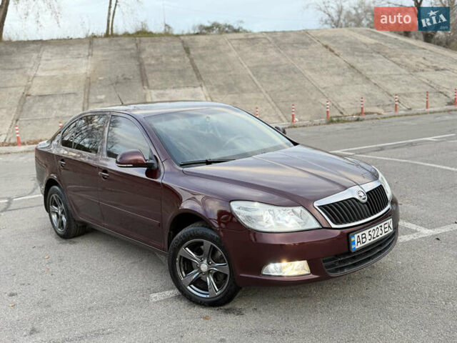 Шкода Октавия 2010 в Киеве на Automoto.ua Красный Шкода Октавия, объемом двигателя 1.8 л и пробегом 143 тыс. км за 7750 $, фото 6 на Automoto.ua