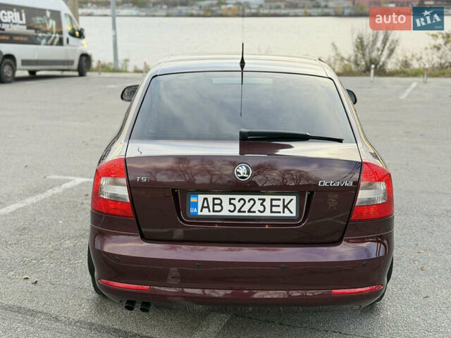 Шкода Октавия 2010 в Киеве на Automoto.ua Красный Шкода Октавия, объемом двигателя 1.8 л и пробегом 143 тыс. км за 7750 $, фото 9 на Automoto.ua