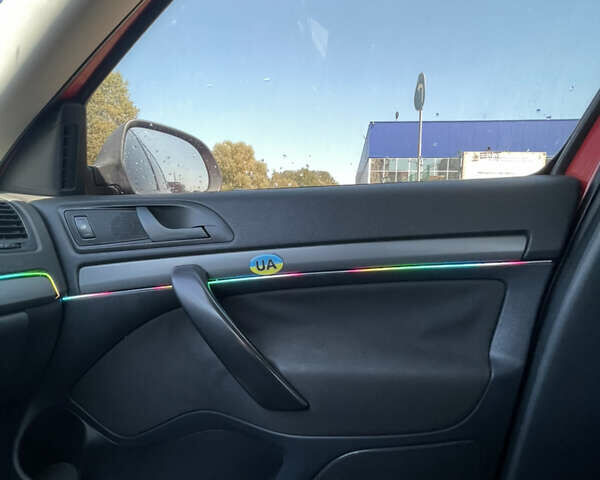 Шкода Октавия 2010 в Лебедине на Automoto.ua Красный Шкода Октавия, объемом двигателя 1.9 л и пробегом 274 тыс. км за 6550 $, фото 6 на Automoto.ua