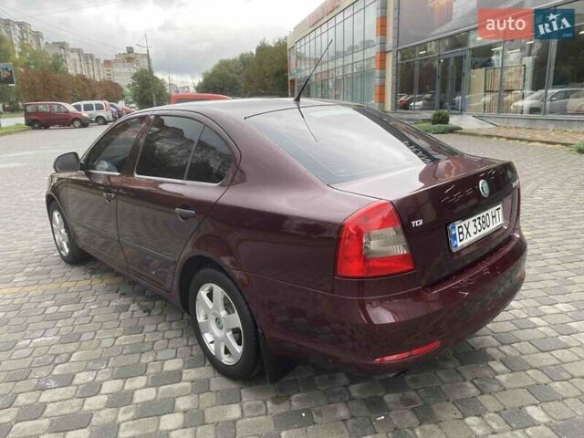 Червоний Шкода Октавія, об'ємом двигуна 1.6 л та пробігом 263 тис. км за 7800 $, фото 5 на Automoto.ua