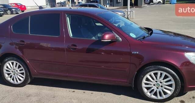 Красный Шкода Октавия, объемом двигателя 1.97 л и пробегом 273 тыс. км за 9500 $, фото 1 на Automoto.ua