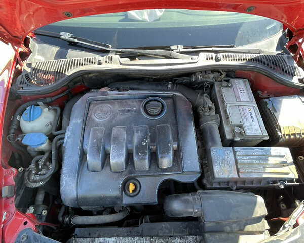 Шкода Октавия 2010 в Лебедине на Automoto.ua Красный Шкода Октавия, объемом двигателя 1.9 л и пробегом 274 тыс. км за 6550 $, фото 11 на Automoto.ua