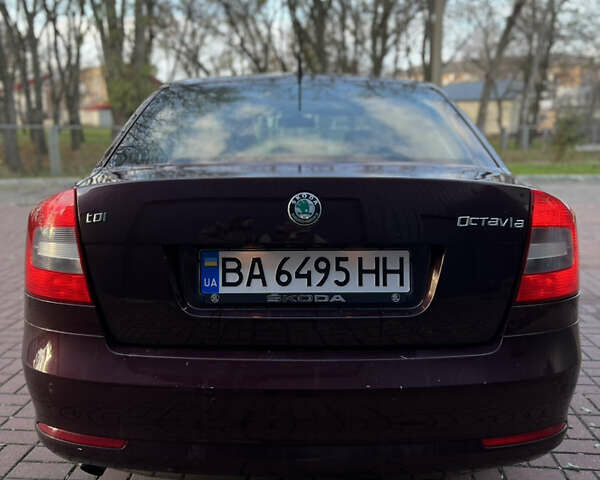 Червоний Шкода Октавія, об'ємом двигуна 1.6 л та пробігом 229 тис. км за 8200 $, фото 3 на Automoto.ua