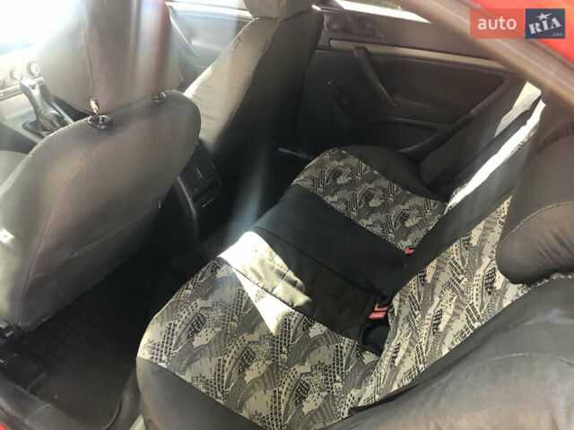 Червоний Шкода Октавія, об'ємом двигуна 1.6 л та пробігом 241 тис. км за 6799 $, фото 16 на Automoto.ua
