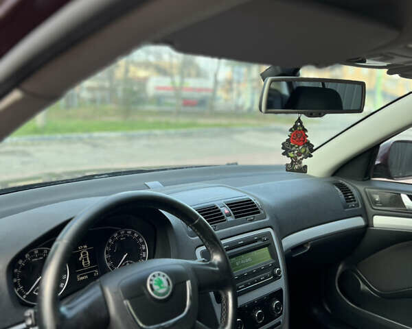 Червоний Шкода Октавія, об'ємом двигуна 1.6 л та пробігом 229 тис. км за 8200 $, фото 14 на Automoto.ua