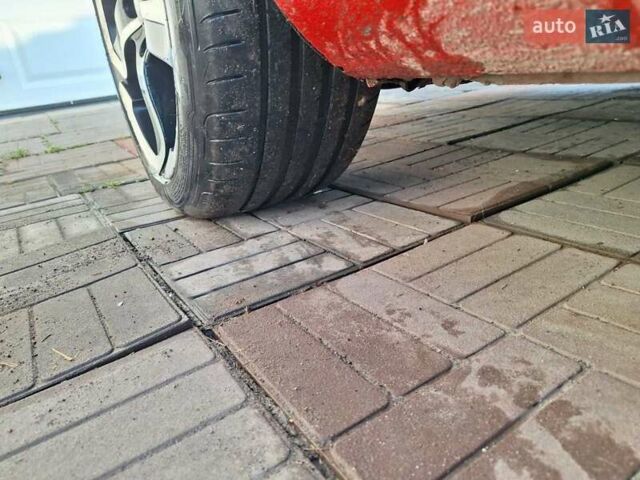Червоний Шкода Октавія, об'ємом двигуна 1.2 л та пробігом 245 тис. км за 6000 $, фото 6 на Automoto.ua