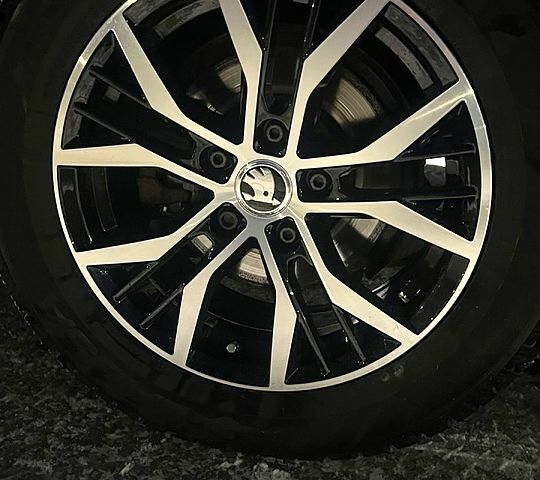 Червоний Шкода Октавія, об'ємом двигуна 1.8 л та пробігом 256 тис. км за 9500 $, фото 9 на Automoto.ua