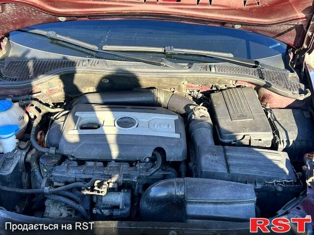 Червоний Шкода Октавія, об'ємом двигуна 1.8 л та пробігом 256 тис. км за 9500 $, фото 4 на Automoto.ua