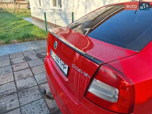 Червоний Шкода Октавія, об'ємом двигуна 1.2 л та пробігом 245 тис. км за 6000 $, фото 4 на Automoto.ua