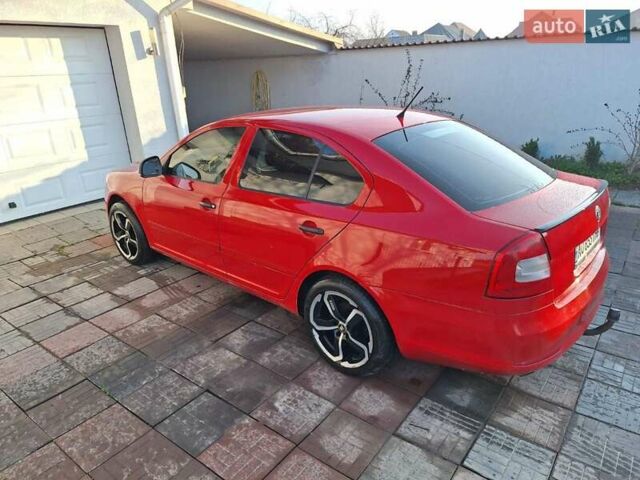 Червоний Шкода Октавія, об'ємом двигуна 1.2 л та пробігом 245 тис. км за 6000 $, фото 5 на Automoto.ua