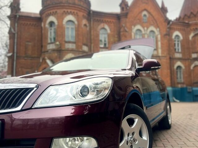 Червоний Шкода Октавія, об'ємом двигуна 1.8 л та пробігом 210 тис. км за 7900 $, фото 8 на Automoto.ua