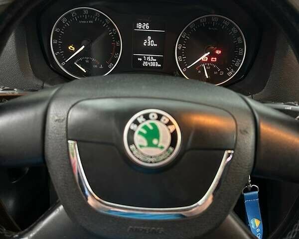 Червоний Шкода Октавія, об'ємом двигуна 1.6 л та пробігом 256 тис. км за 7400 $, фото 3 на Automoto.ua