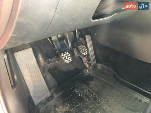 Червоний Шкода Октавія, об'ємом двигуна 1.6 л та пробігом 241 тис. км за 6799 $, фото 10 на Automoto.ua