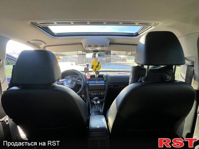 Червоний Шкода Октавія, об'ємом двигуна 1.8 л та пробігом 256 тис. км за 9500 $, фото 11 на Automoto.ua