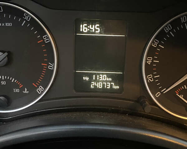 Червоний Шкода Октавія, об'ємом двигуна 1.8 л та пробігом 248 тис. км за 8200 $, фото 3 на Automoto.ua