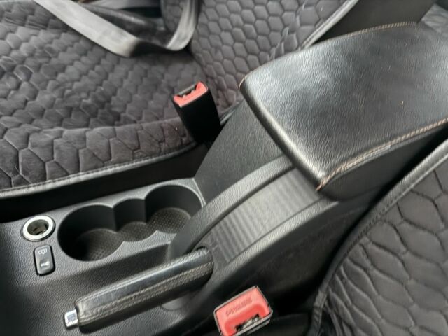 Красный Шкода Октавия, объемом двигателя 1.8 л и пробегом 173 тыс. км за 2500 $, фото 17 на Automoto.ua