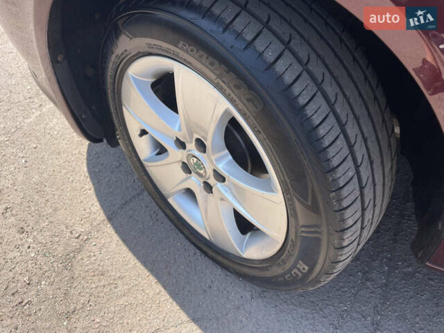 Червоний Шкода Октавія, об'ємом двигуна 1.4 л та пробігом 223 тис. км за 8300 $, фото 16 на Automoto.ua