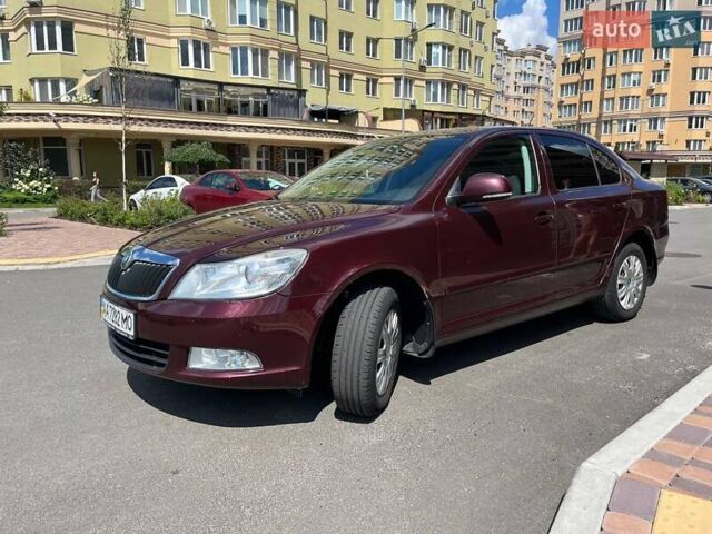 Красный Шкода Октавия, объемом двигателя 1.6 л и пробегом 237 тыс. км за 8500 $, фото 7 на Automoto.ua