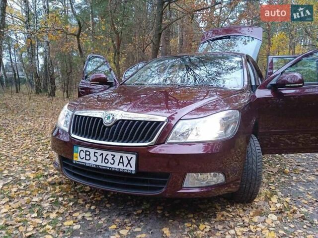 Красный Шкода Октавия, объемом двигателя 1.6 л и пробегом 156 тыс. км за 9500 $, фото 12 на Automoto.ua