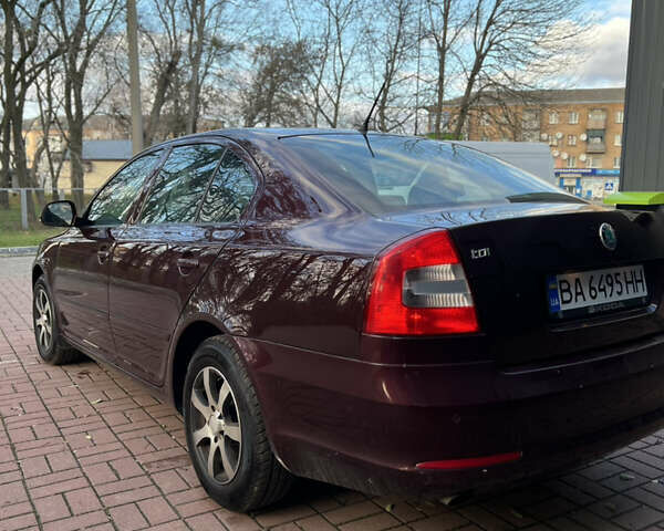 Червоний Шкода Октавія, об'ємом двигуна 1.6 л та пробігом 229 тис. км за 8200 $, фото 2 на Automoto.ua