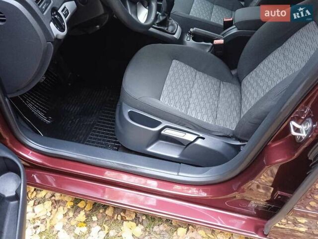 Красный Шкода Октавия, объемом двигателя 1.6 л и пробегом 156 тыс. км за 9500 $, фото 32 на Automoto.ua