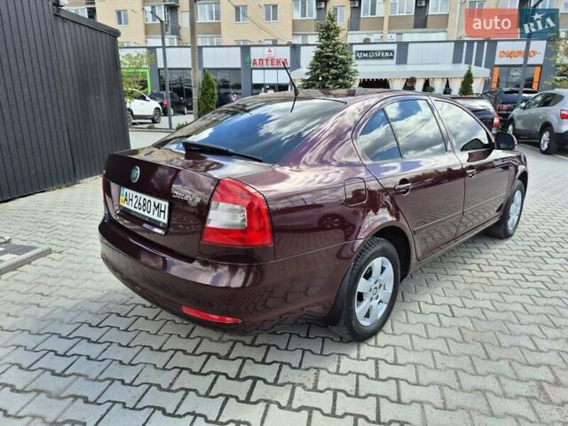 Красный Шкода Октавия, объемом двигателя 1.8 л и пробегом 86 тыс. км за 9999 $, фото 45 на Automoto.ua